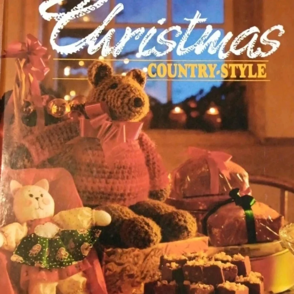 90s Cozy Vintage Christmas Hardcover Book Country Style Holiday Recipes & Crafts